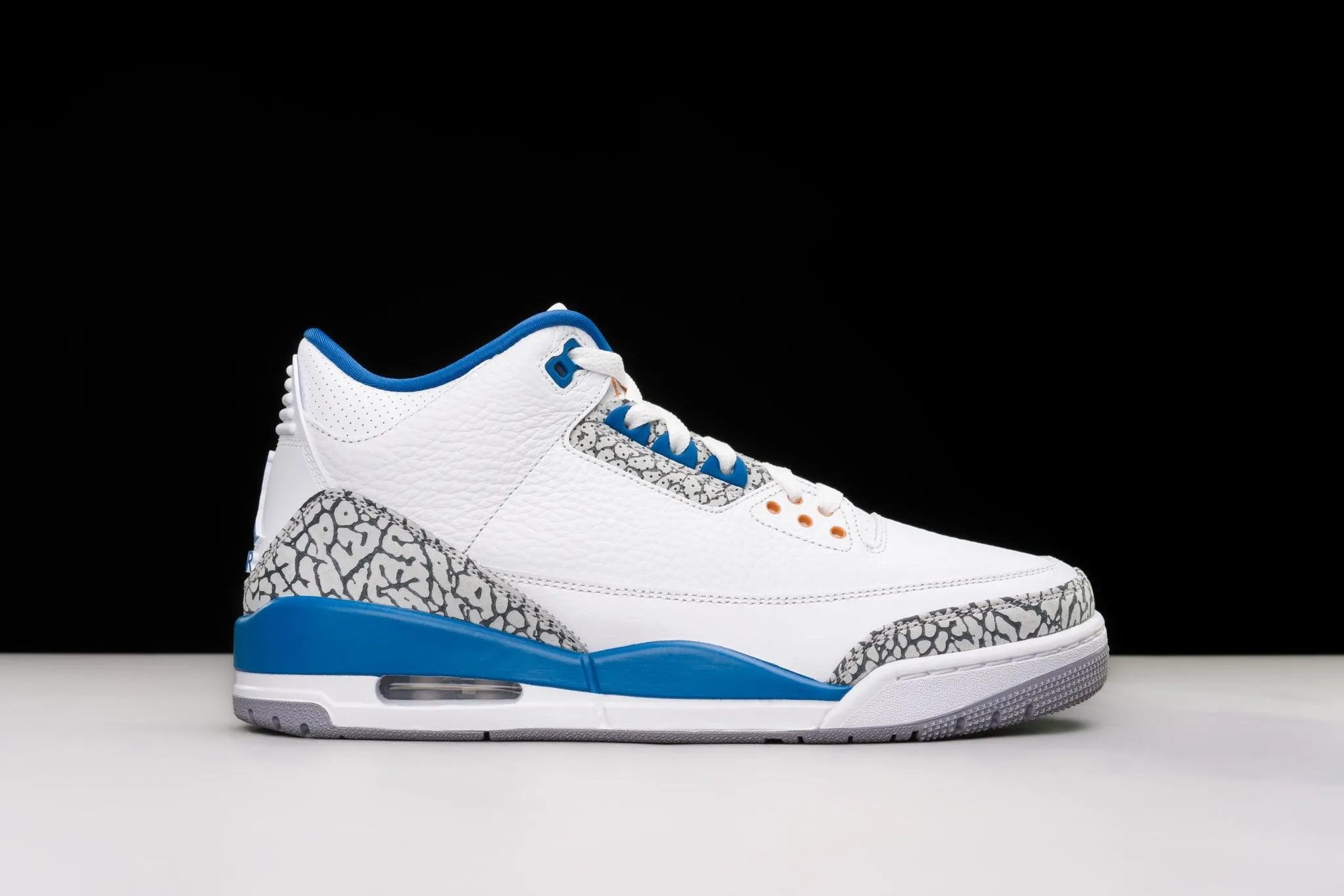 Air Jordan 3 Retro Wizards