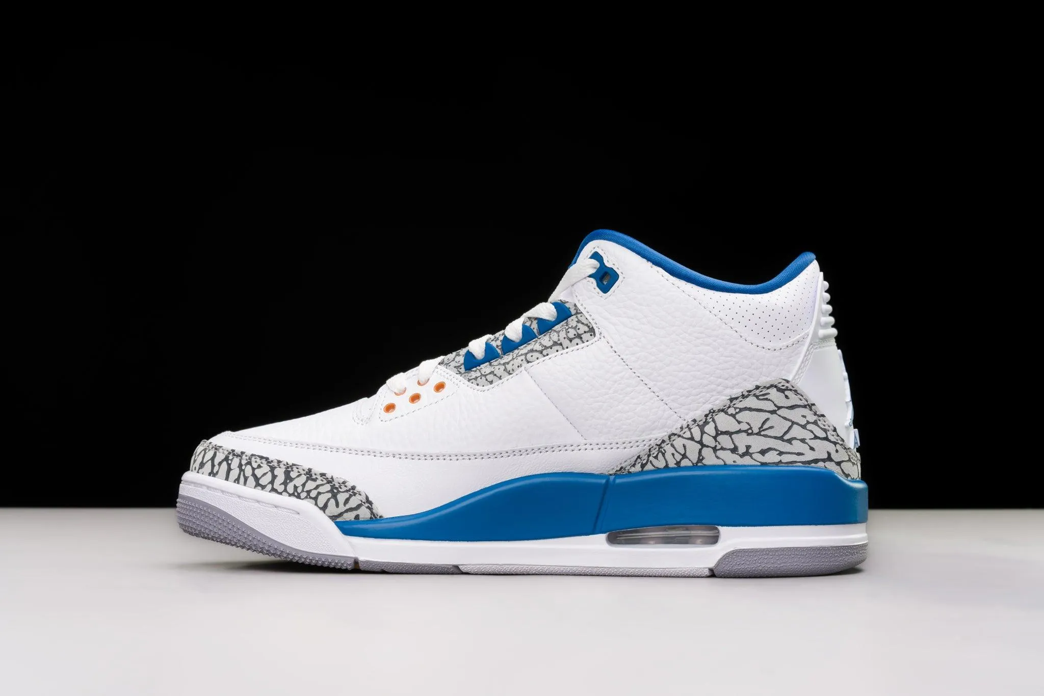 Air Jordan 3 Retro Wizards