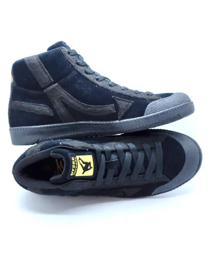 All-Black Air 2Stepz DL w/ Arrow patches