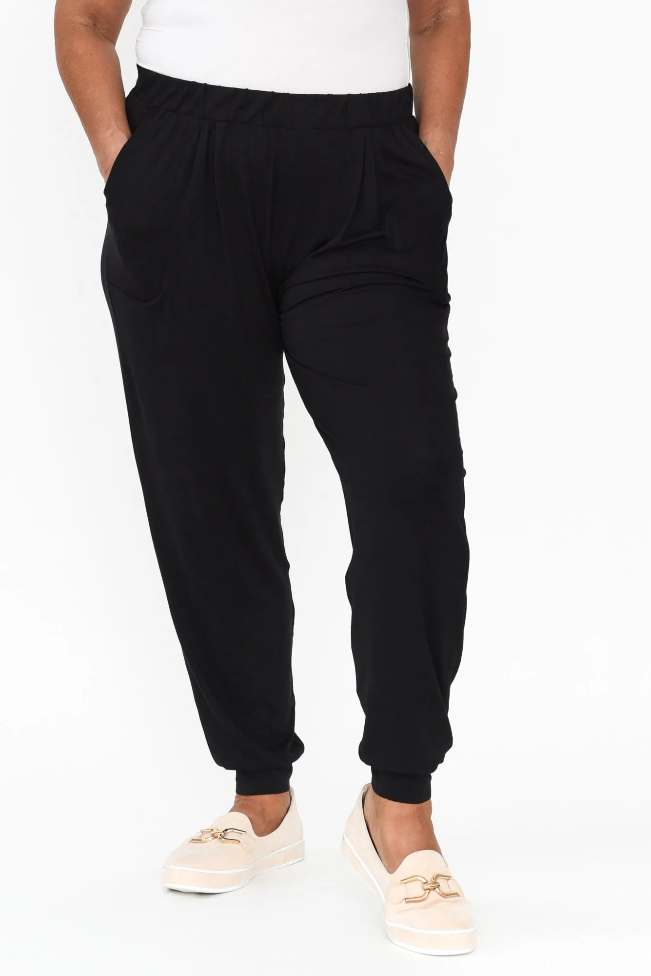 Black Weekend Pants