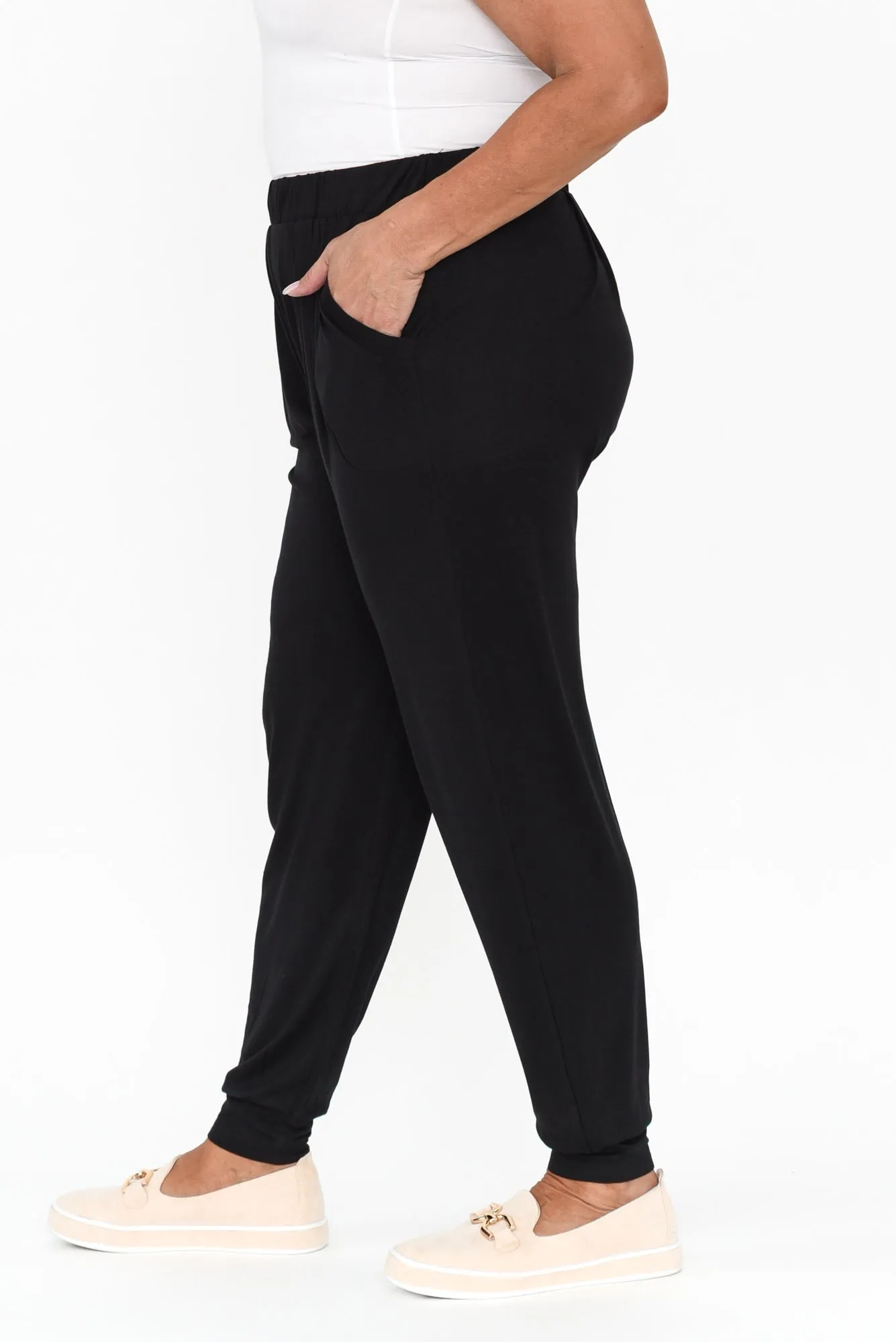 Black Weekend Pants