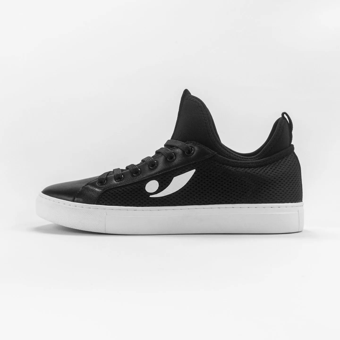 Concave Sneaker - Black/White