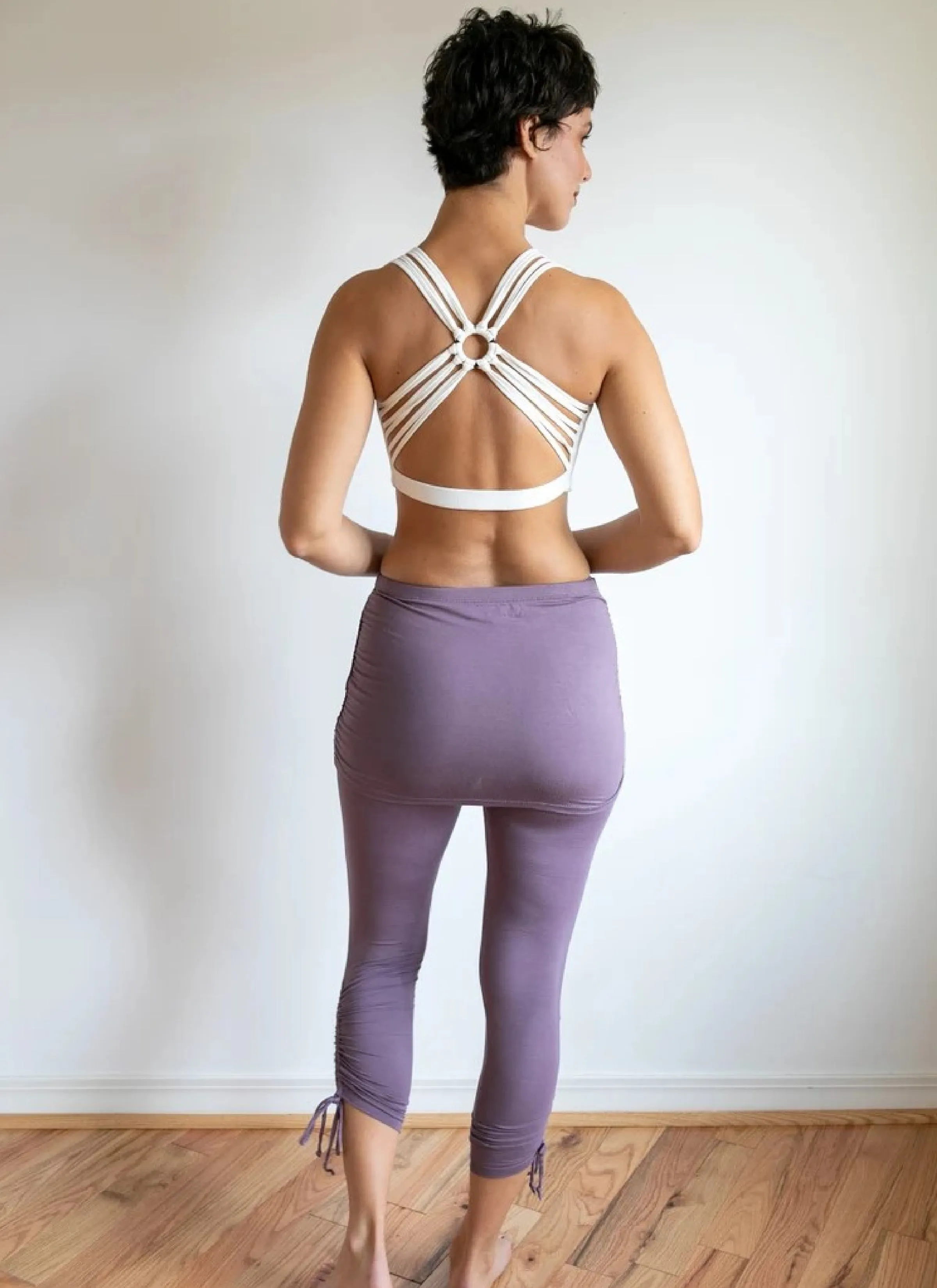 Ruched Cinched Yoga Leggings with Mini Skirt in Amethyst