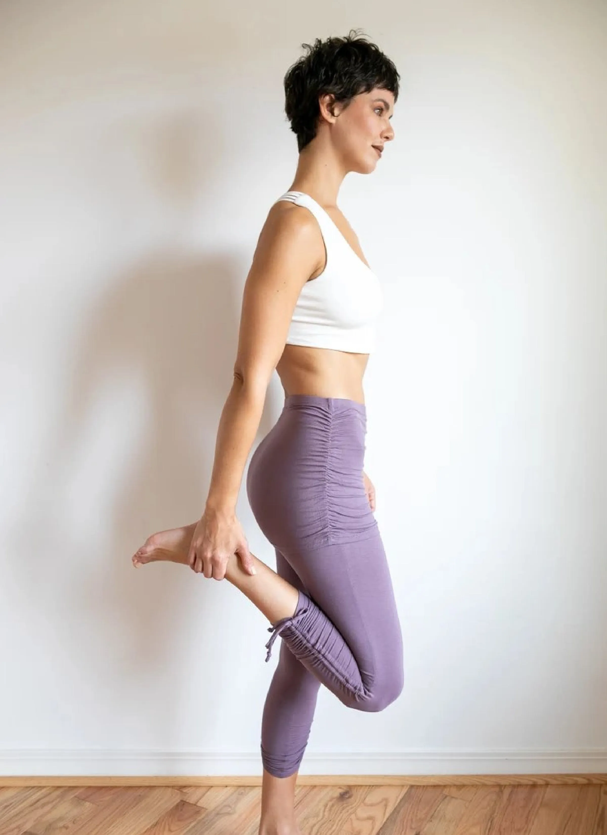 Ruched Cinched Yoga Leggings with Mini Skirt in Amethyst