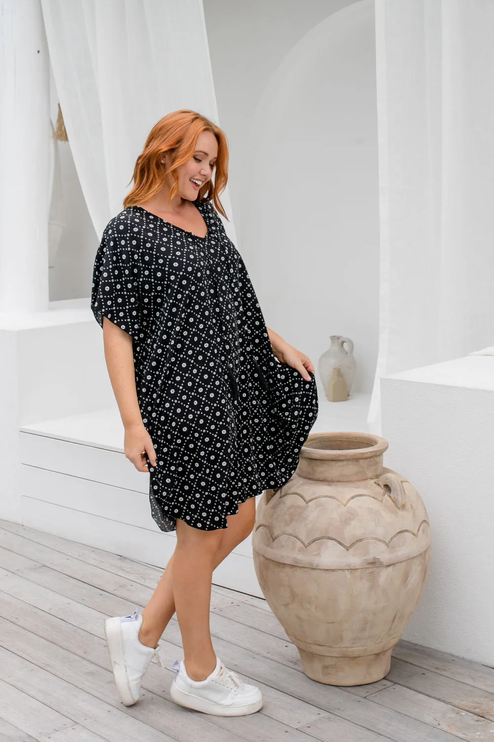 Short Kaftan Dress - Petite Geo - Black